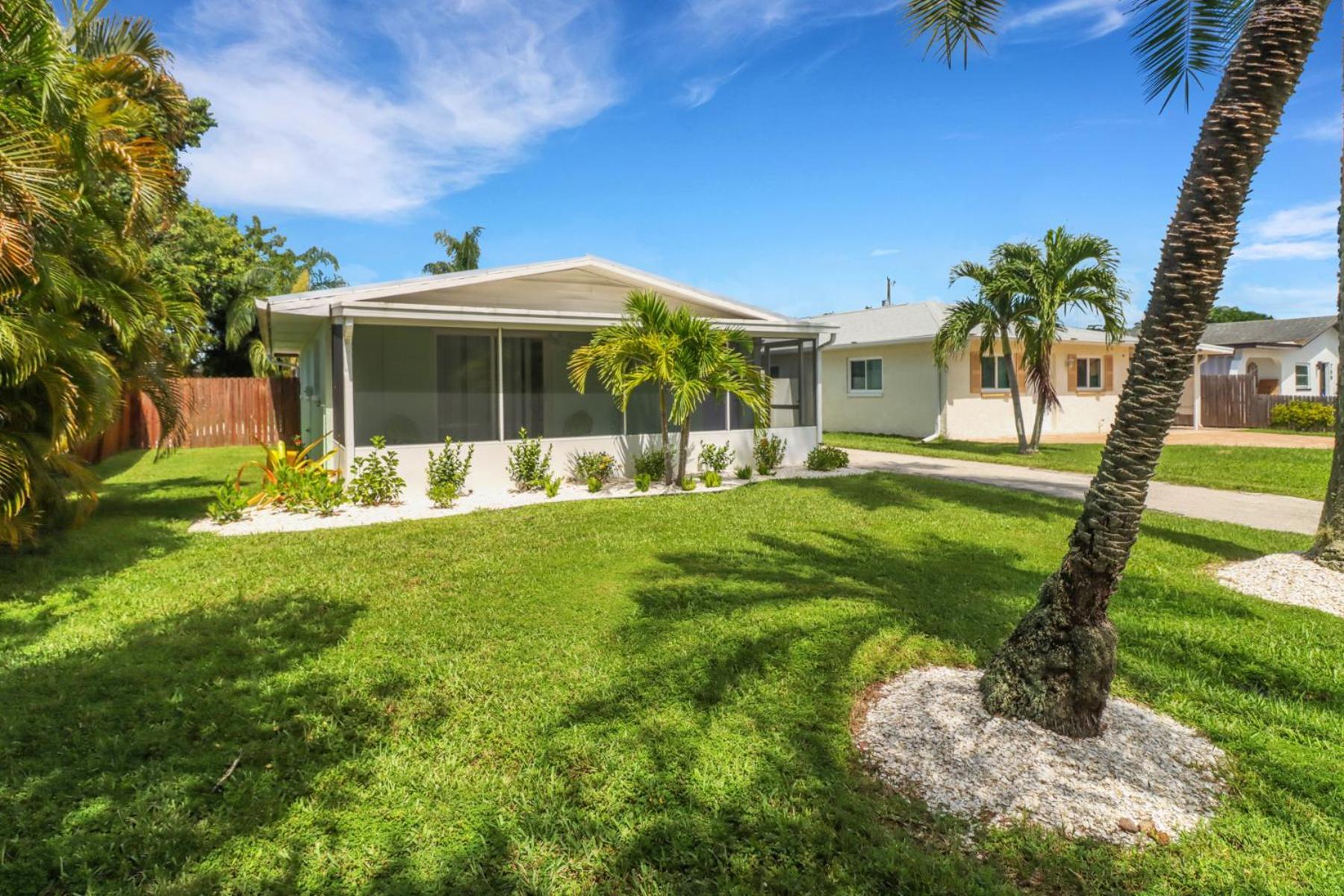 Little Beach House W/ Pool&Spa - 5 Minutes To Vanderbilt Beach North North Naples Eksteriør billede