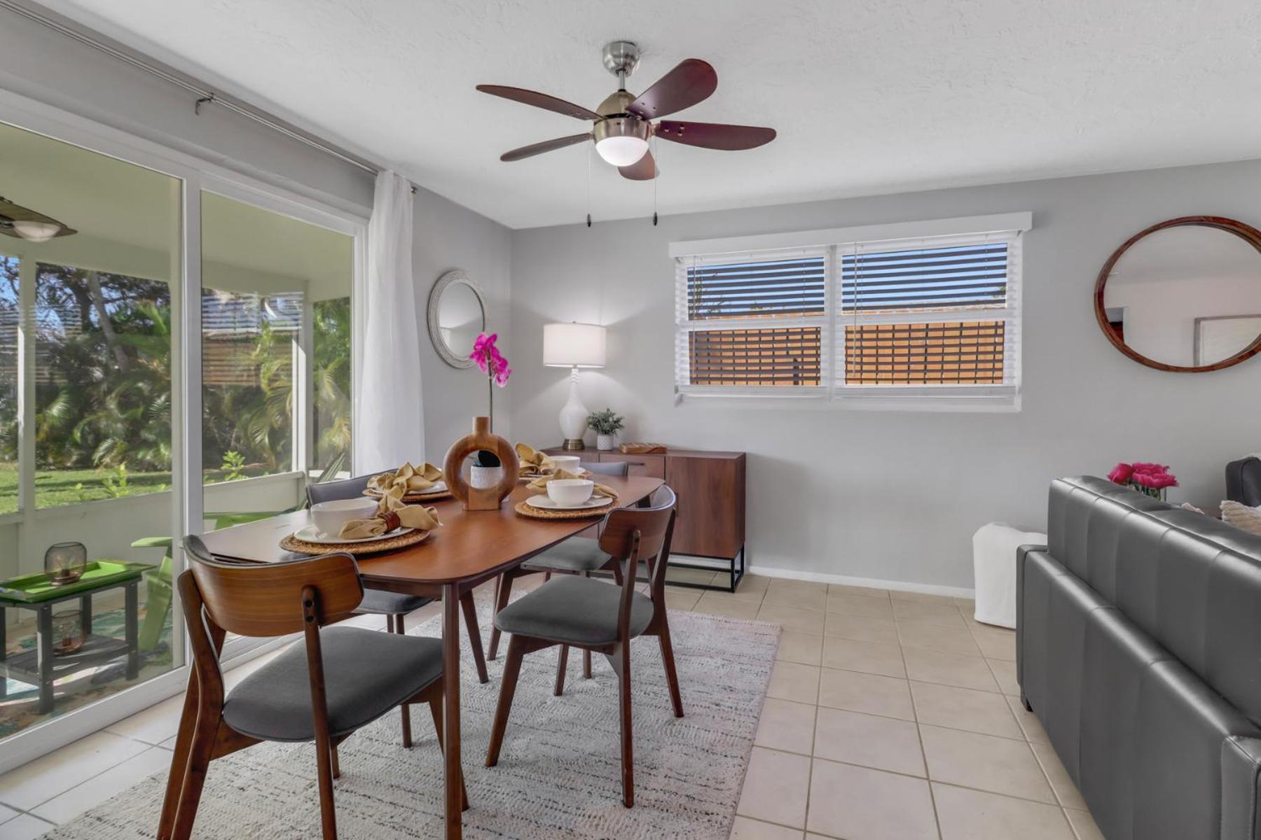 Little Beach House W/ Pool&Spa - 5 Minutes To Vanderbilt Beach North North Naples Eksteriør billede